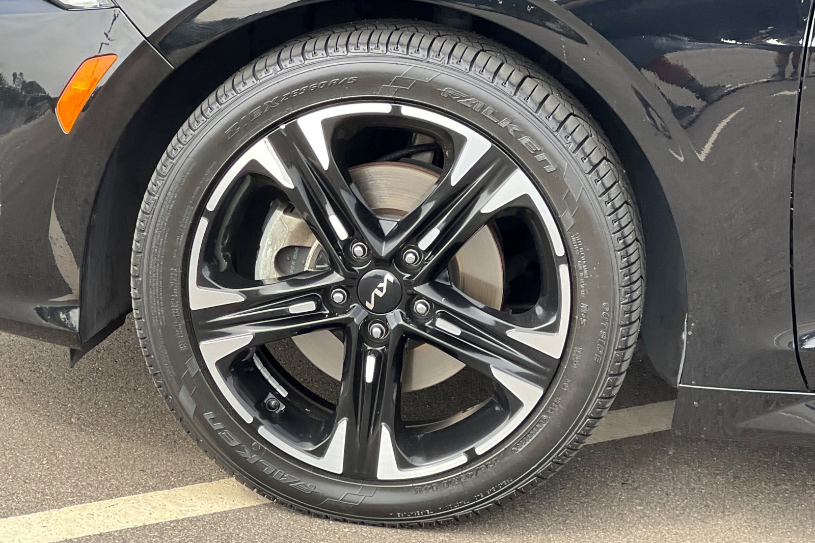 2022 Kia K5 GT-Line photo 22