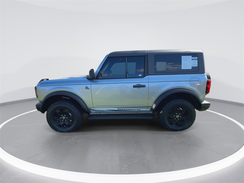 2023 Ford Bronco Black Diamond photo 4