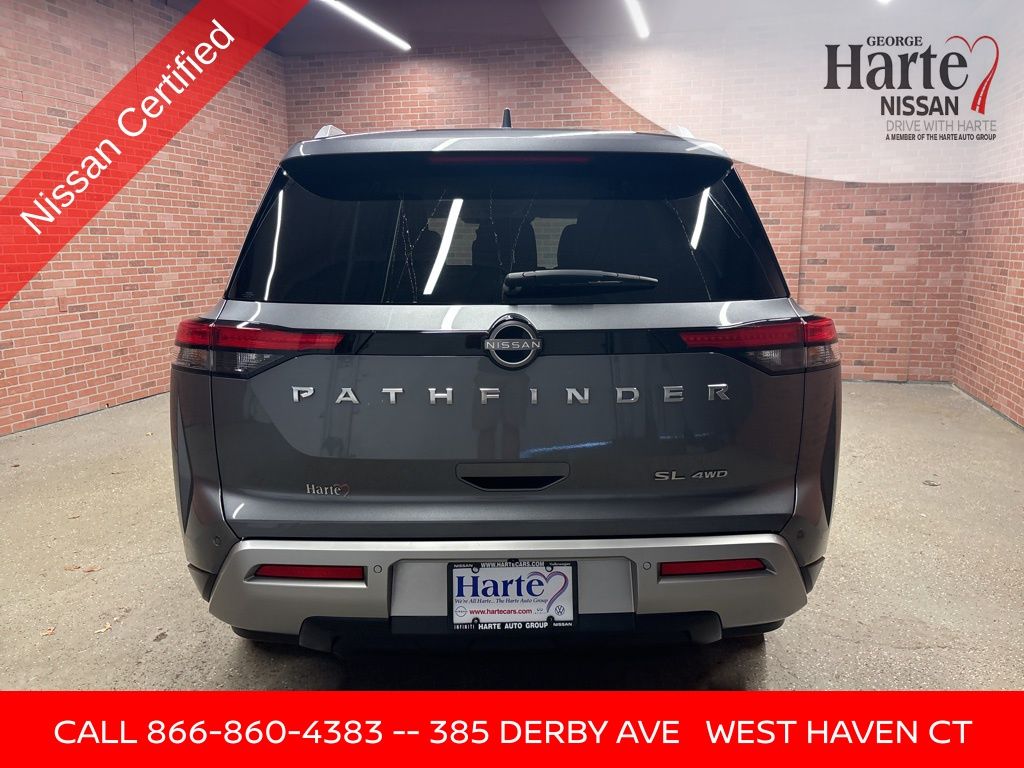 2023 Nissan Pathfinder SL photo 3