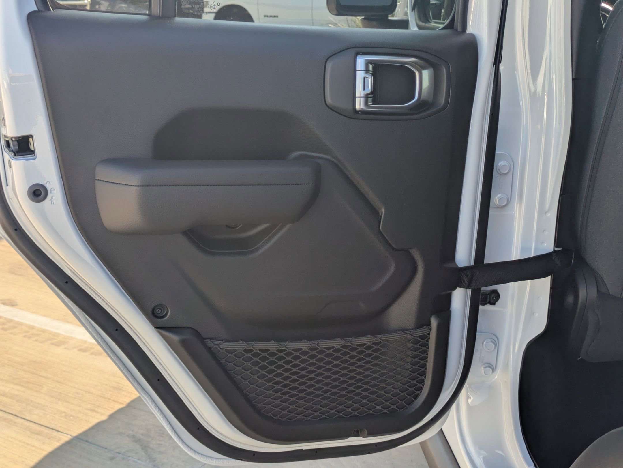 2025 Jeep Wrangler Willys photo 12