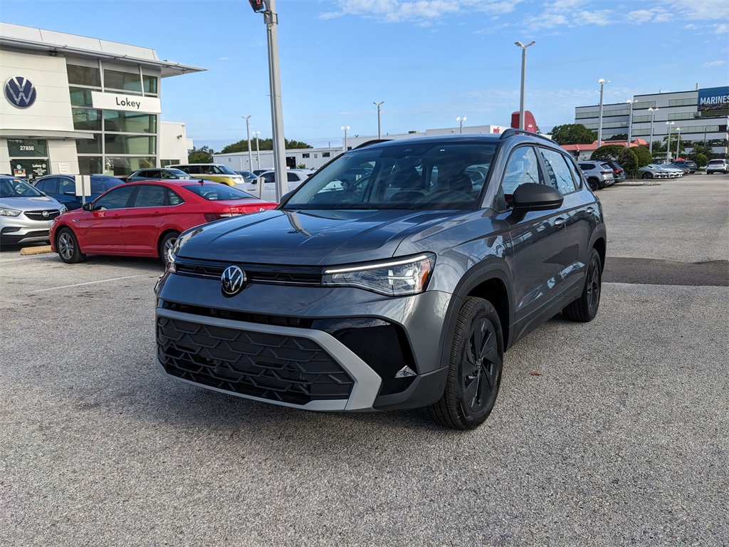 2025 Volkswagen Taos S photo 3