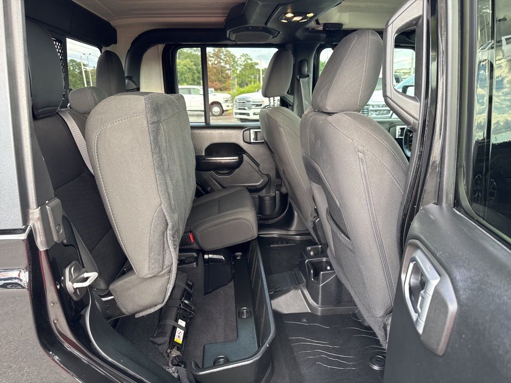 2020 Jeep Gladiator Sport photo 19