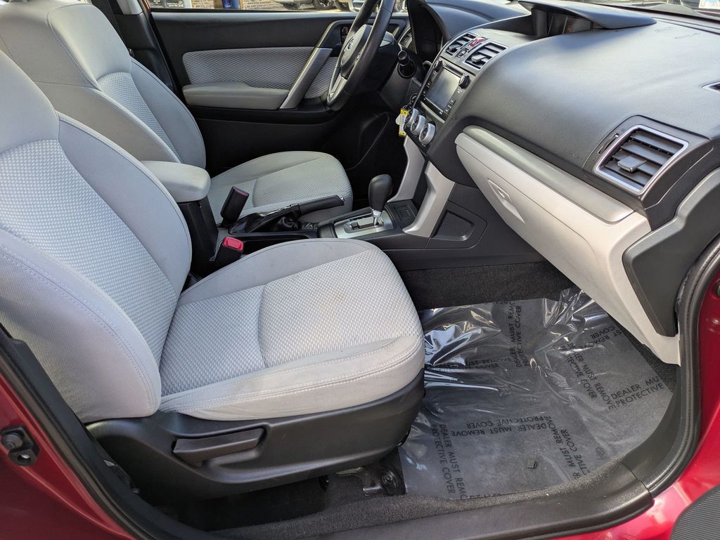 2017 Subaru Forester 2.5i photo 21