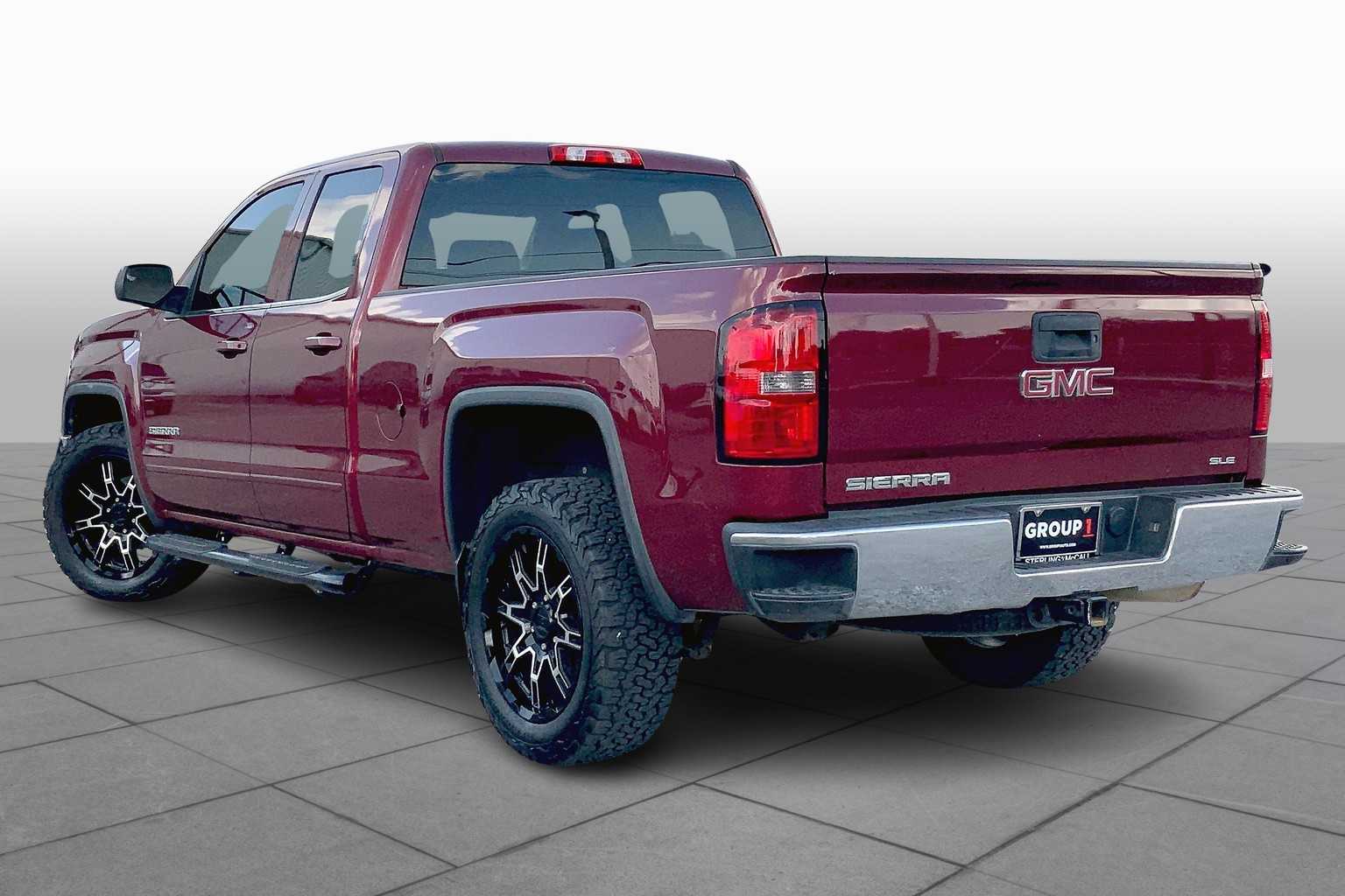2015 Gmc Sierra 1500 SLE photo 11