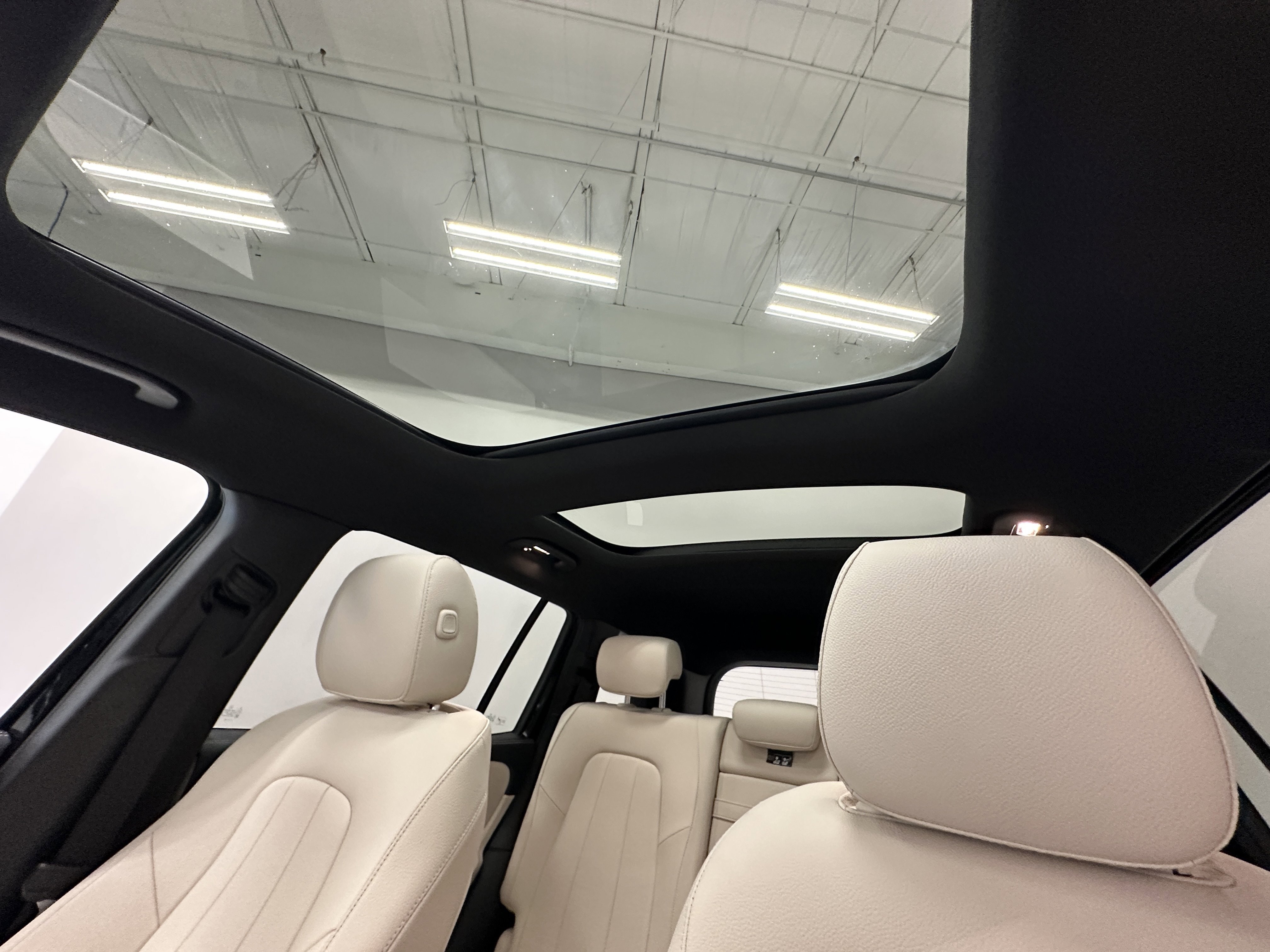 2024 Mercedes Benz GLB 250 photo 15