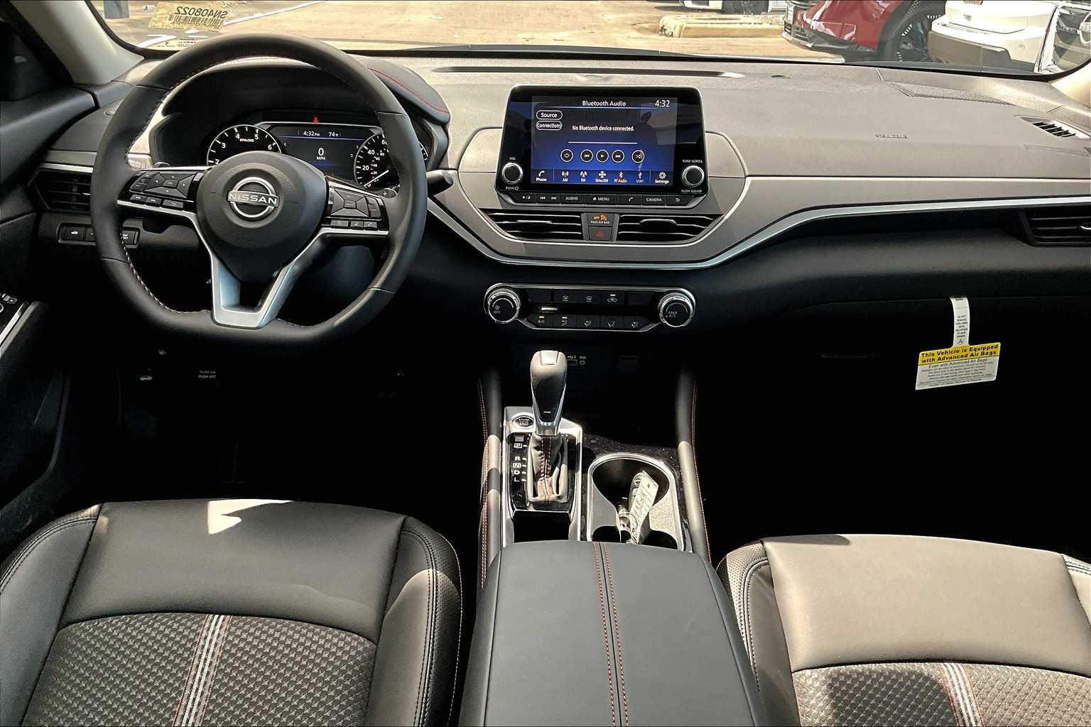 2025 Nissan Altima 2.5 SR photo 5