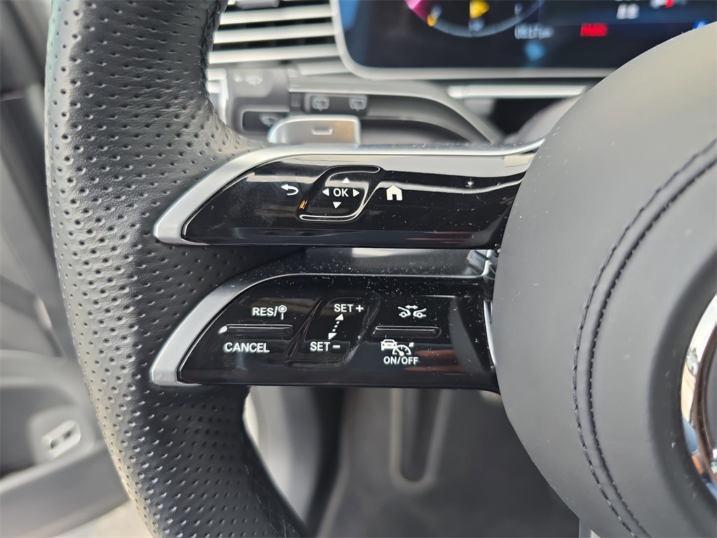 2025 Mercedes Benz GLS 450 4MATIC photo 26