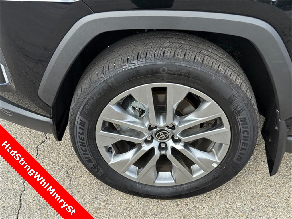 2024 Toyota RAV4 XLE Premium photo 6