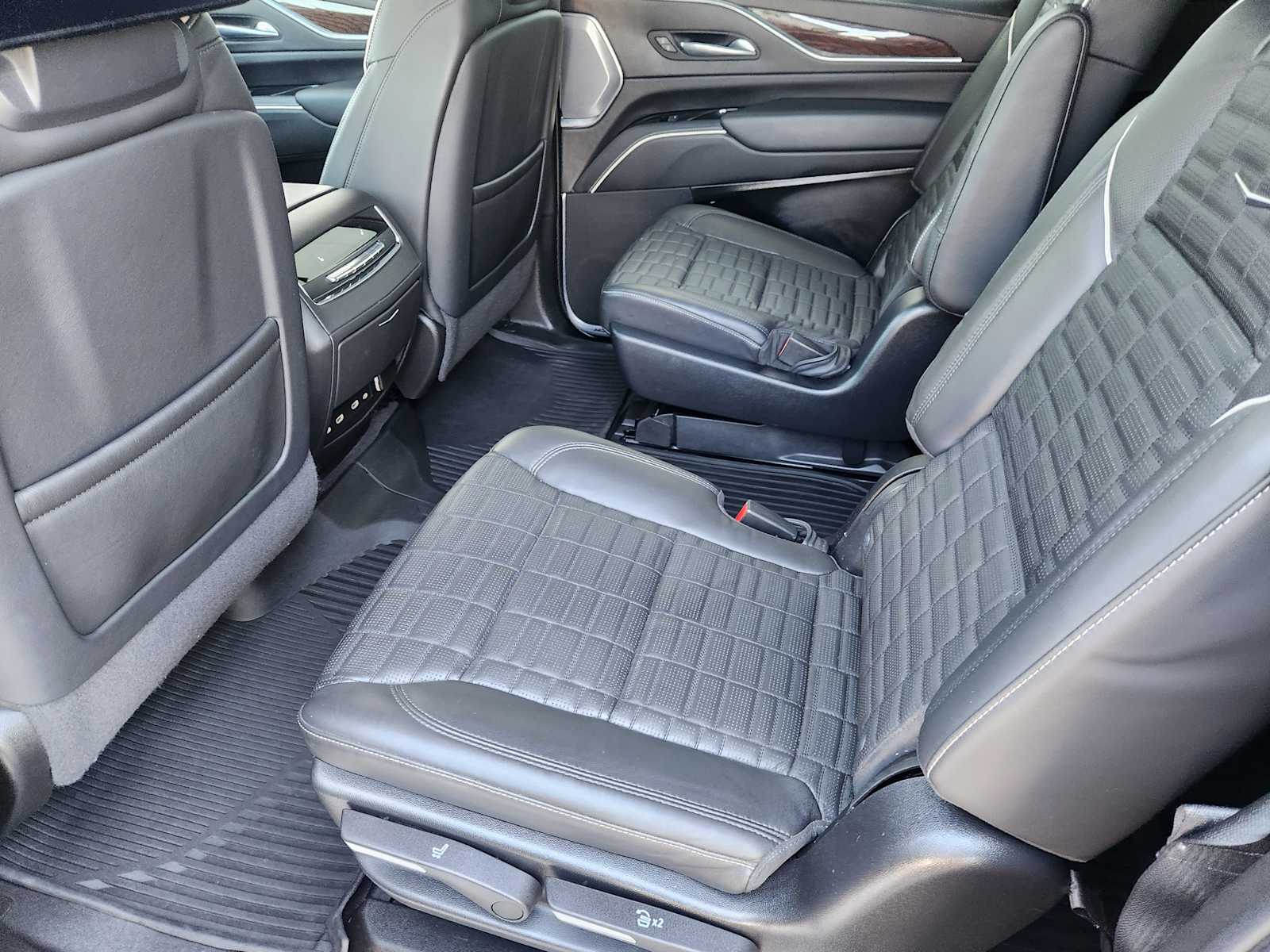2023 Cadillac Escalade ESV Sport Platinum photo 26
