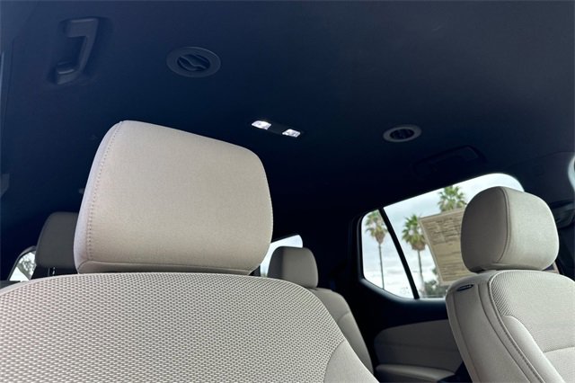 2023 Chevrolet Traverse LS photo 17