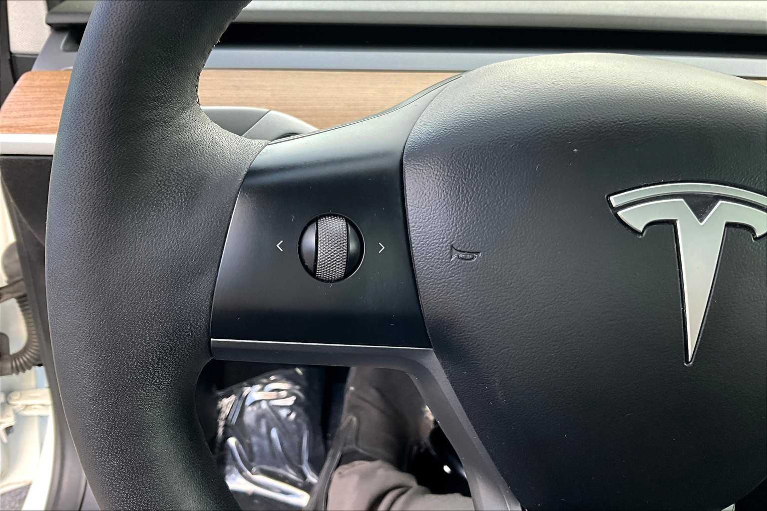 2022 Tesla Model 3 Long Range photo 20