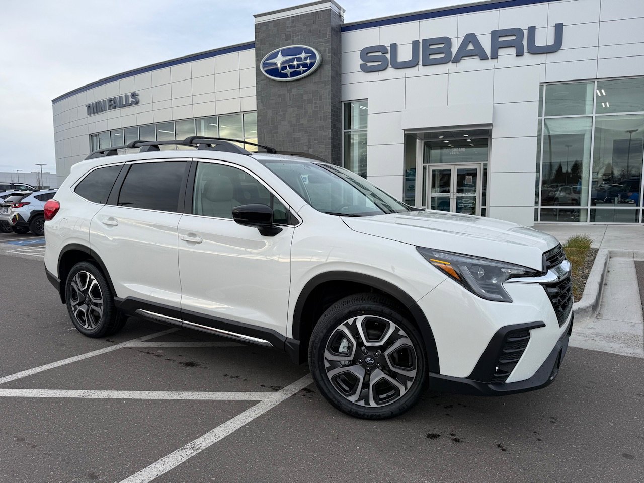 2026 Subaru Ascent Limited's photo