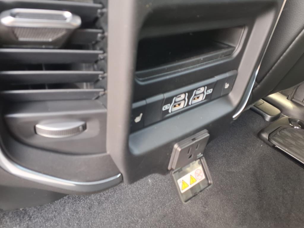2025 Ram 1500 Laramie photo 4