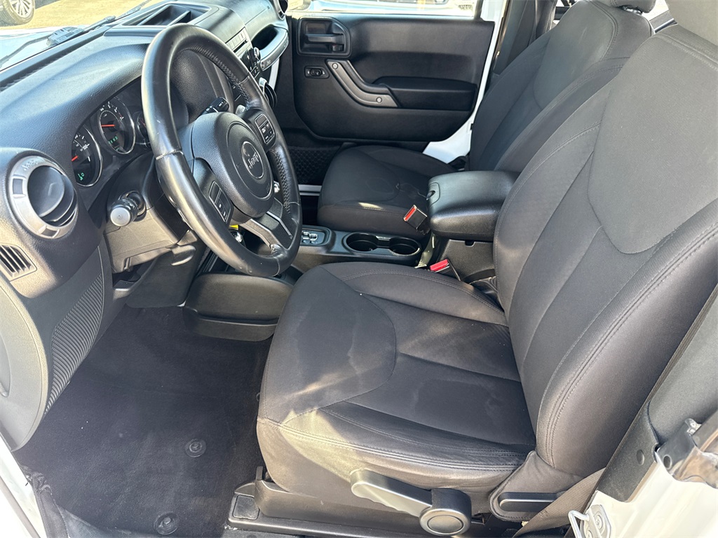 2017 Jeep Wrangler Sport photo 18