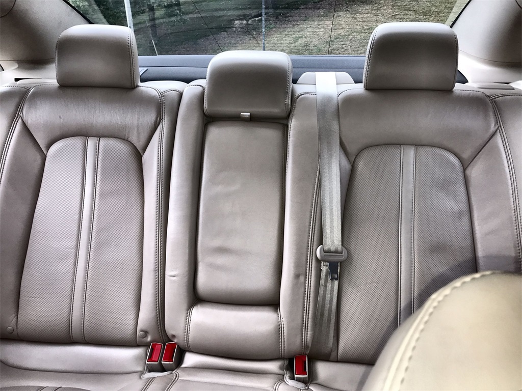 2020 Lincoln MKZ Hybrid Reserve photo 21