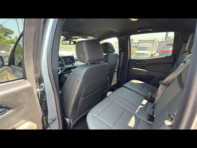 2025 Chevrolet Colorado ZR2 photo 28