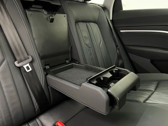 2023 Audi e-tron Premium photo 21