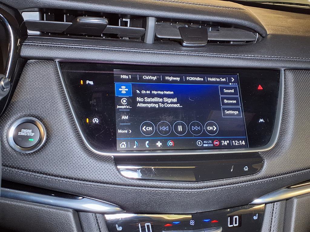 2025 Cadillac XT6 Luxury photo 4