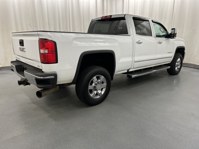 2019 Gmc Sierra HD SLT photo 4