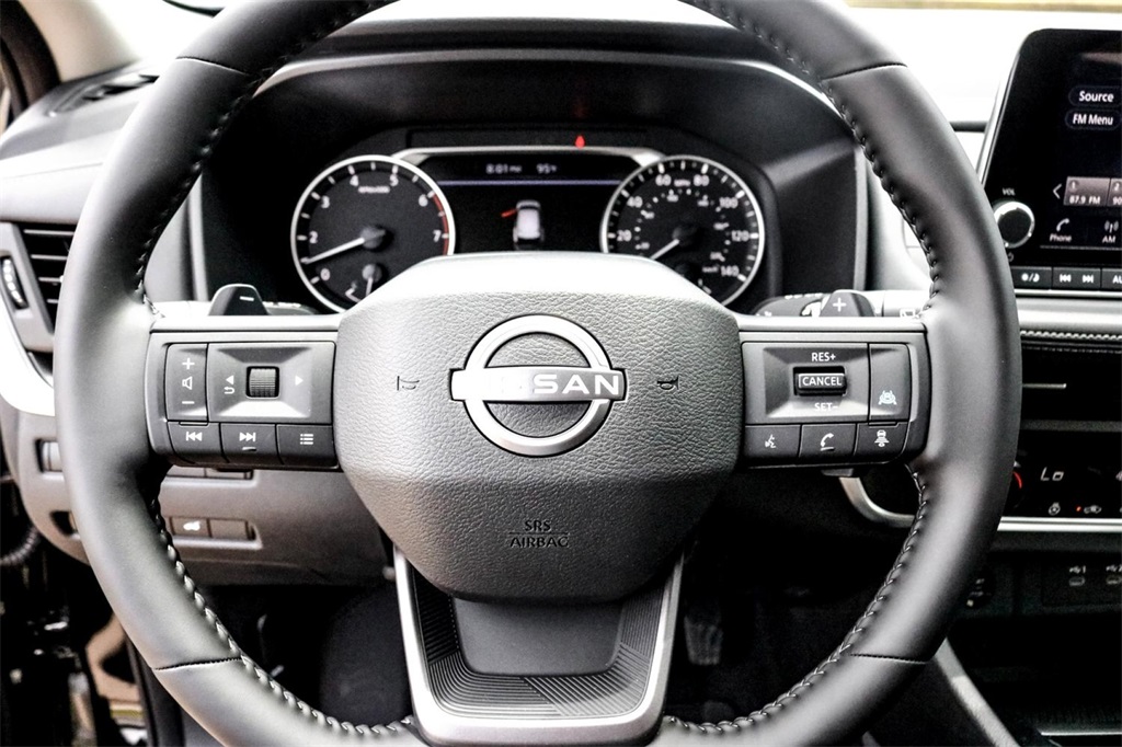 2025 Nissan Rogue SV photo 12