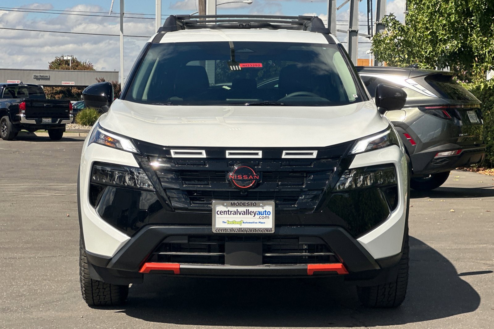 2026 Nissan Rogue AWD photo 7