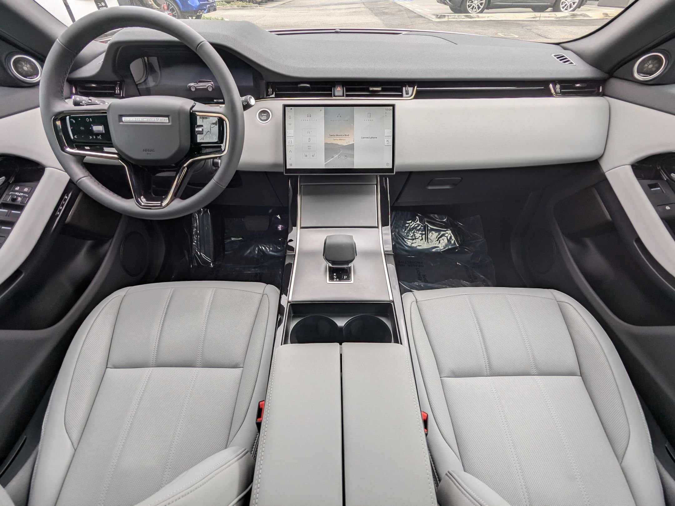 2026 Land Rover Range Rover Evoque S photo 15