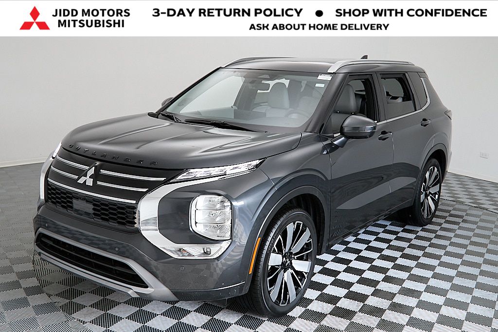 2025 Mitsubishi Outlander SEL's photo