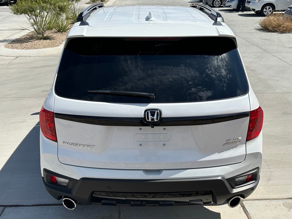 2023 Honda Passport Elite photo 3