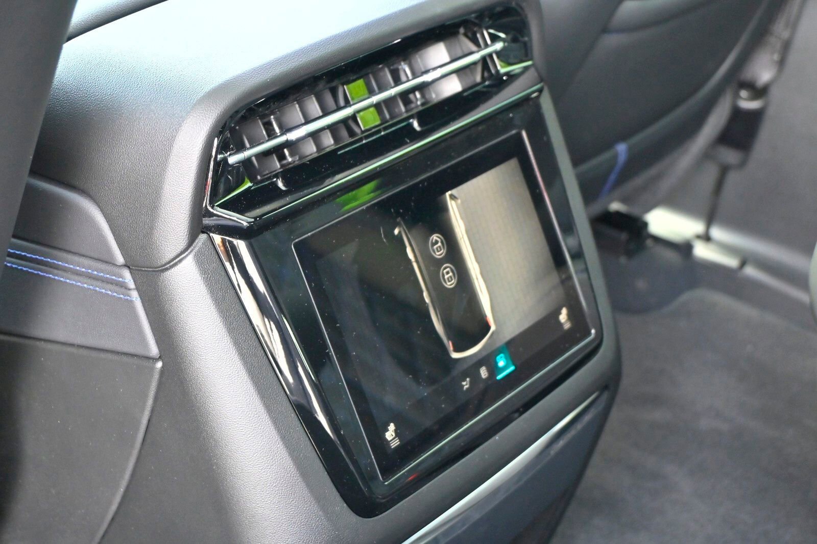 2025 Cadillac Escalade IQ Sport photo 21