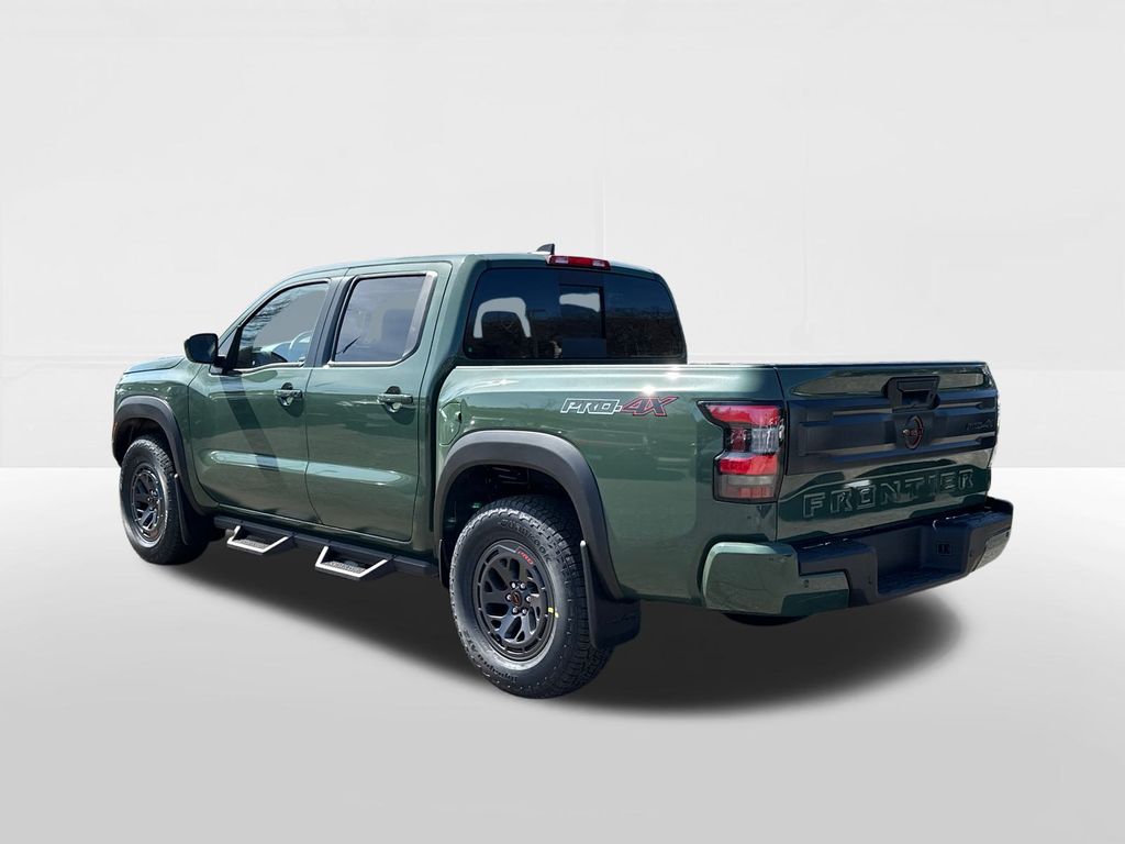 2025 Nissan Frontier PRO-4X photo 2