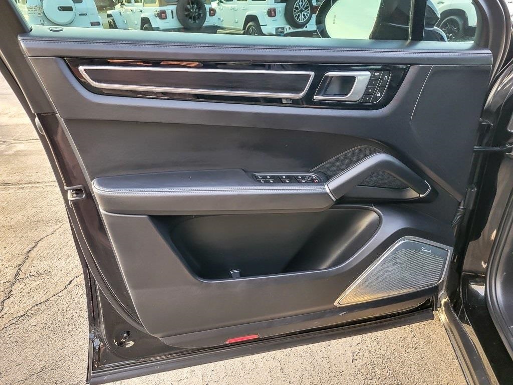 2022 PORSCHE CAYENNE - Image 16