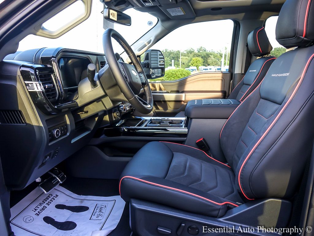 2025 Ford F-250 photo 6
