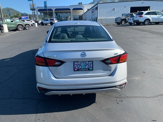 2022 Nissan Altima 2.5 SV photo 3