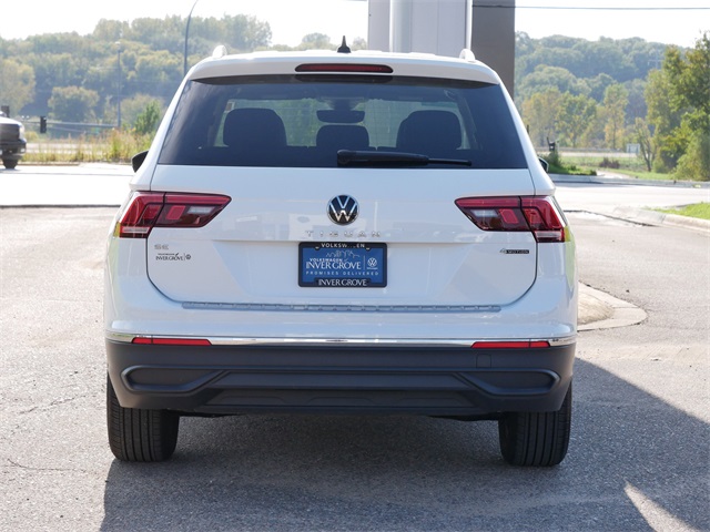 2022 Volkswagen Tiguan SE photo 6