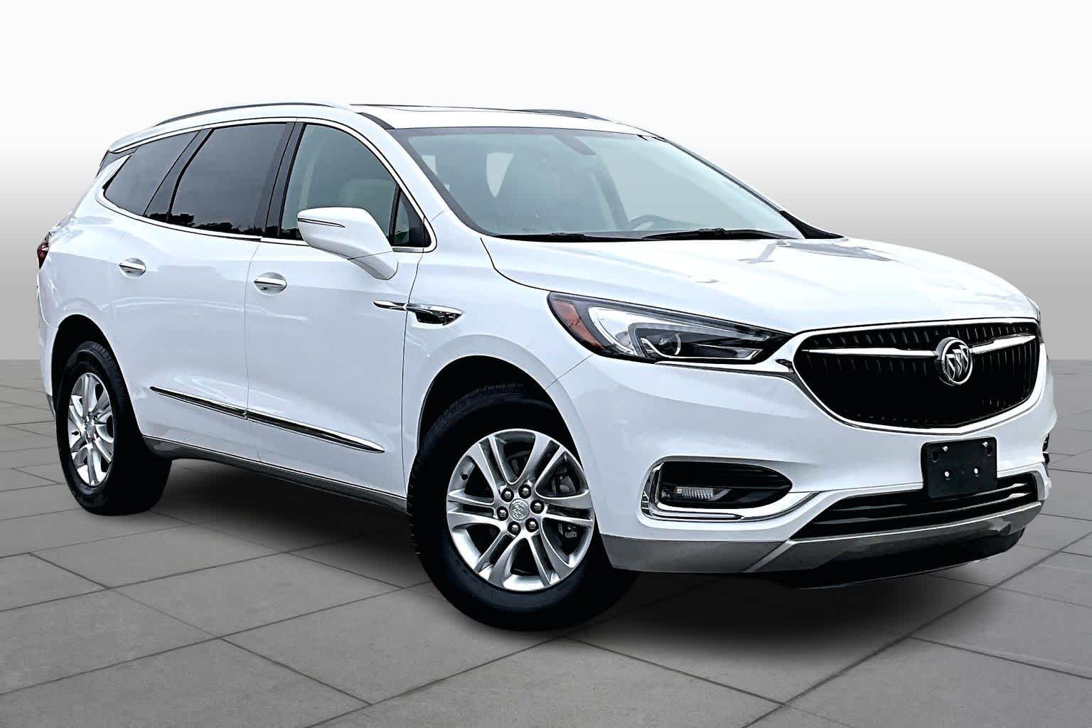 2020 Buick Enclave Essence photo 2