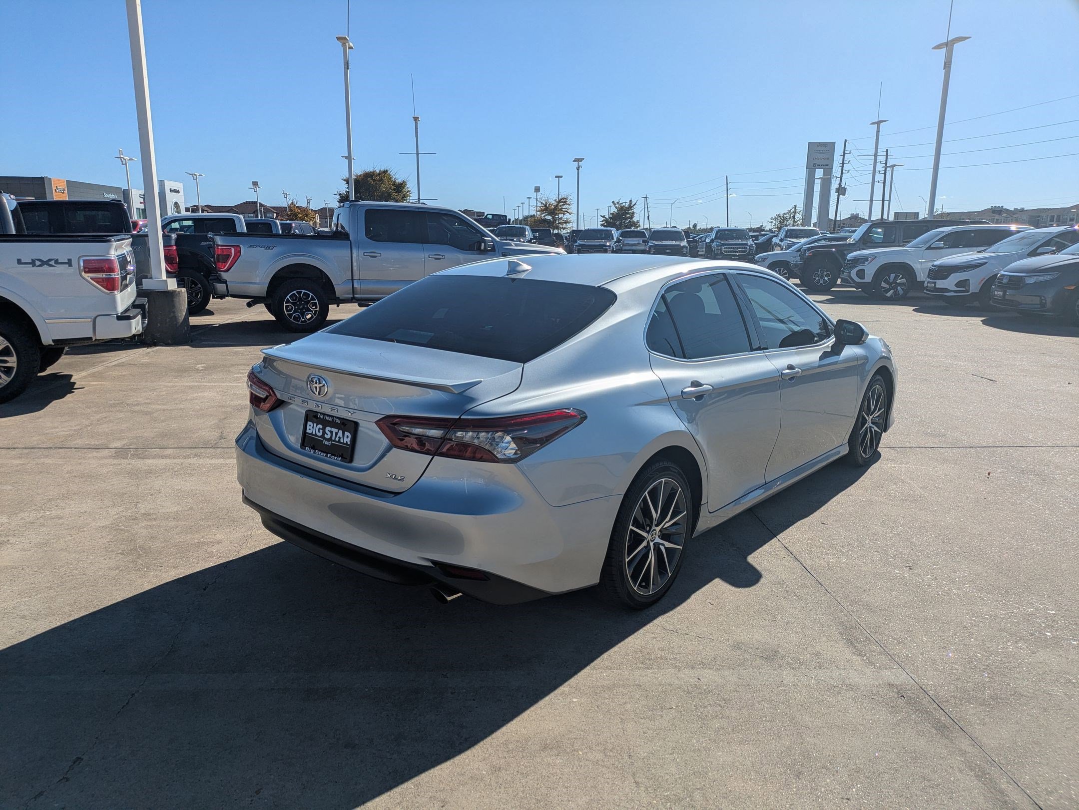 2024 Toyota Camry XLE photo 3