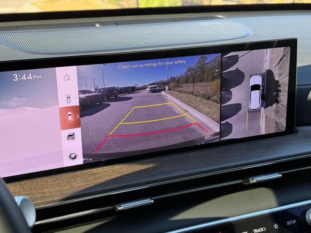 2025 Genesis GV80 2.5T Advanced photo 4