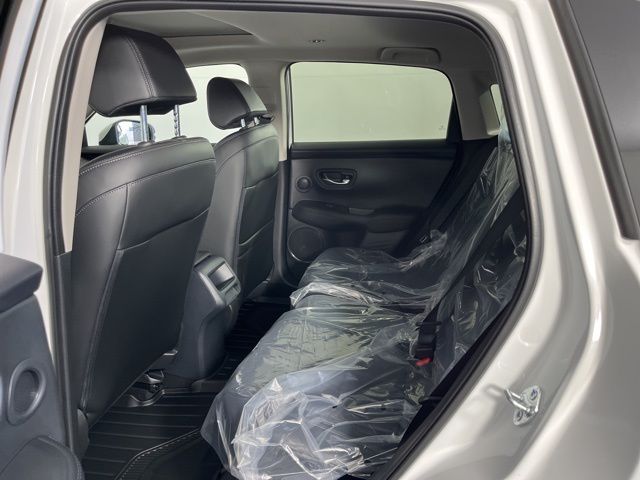 2026 Honda HR-V EX-L photo 5
