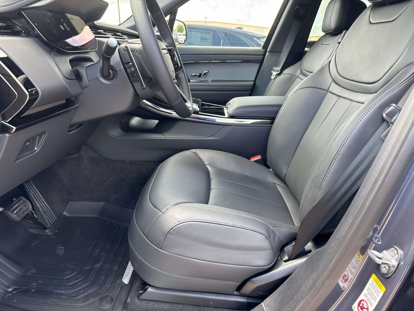 2025 Land Rover Range Rover Sport SE photo 10