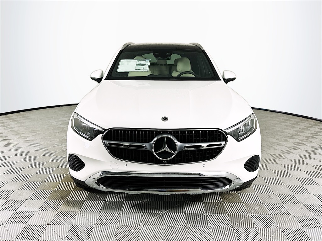 2026 Mercedes Benz GLC 300 4MATIC photo 2