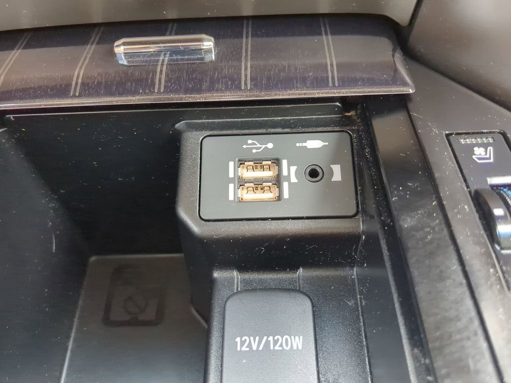 2021 Lexus GX 460 Premium photo 22