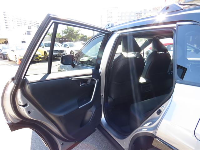 2023 Toyota RAV4 Prime XSE photo 22