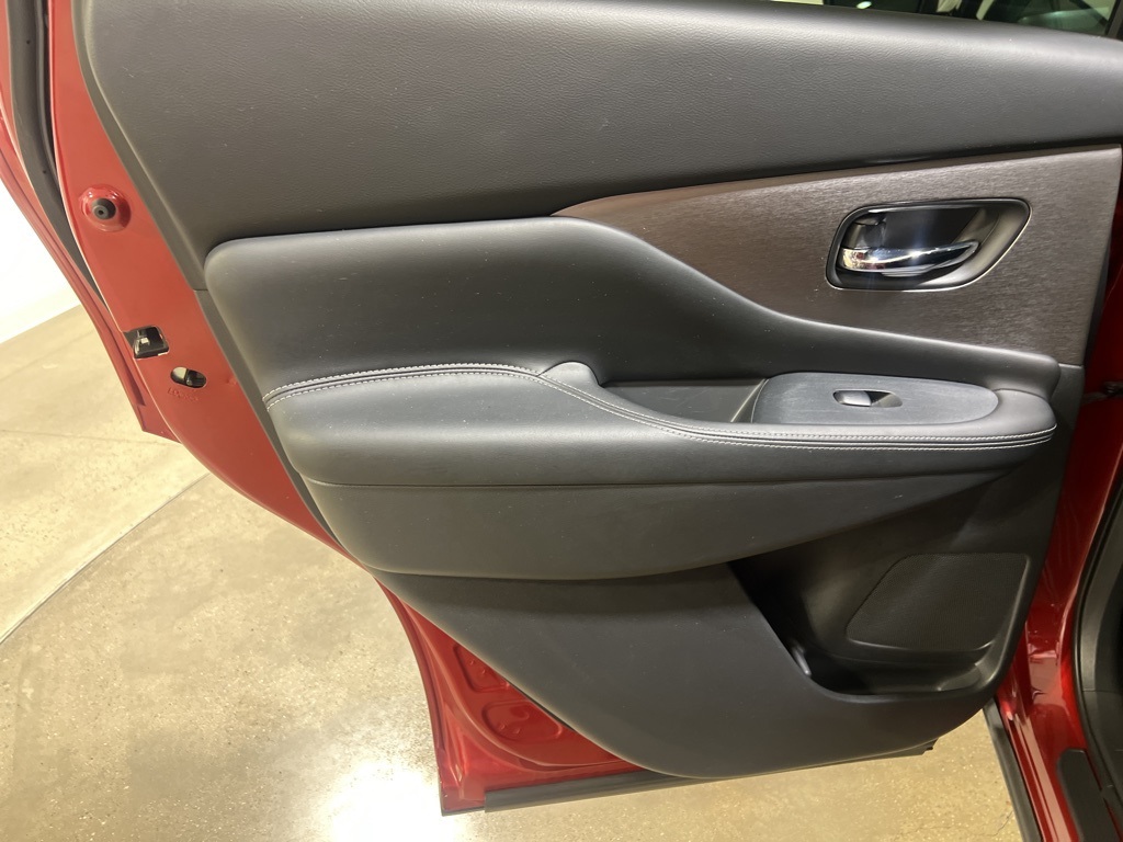2019 Nissan Murano SV photo 18