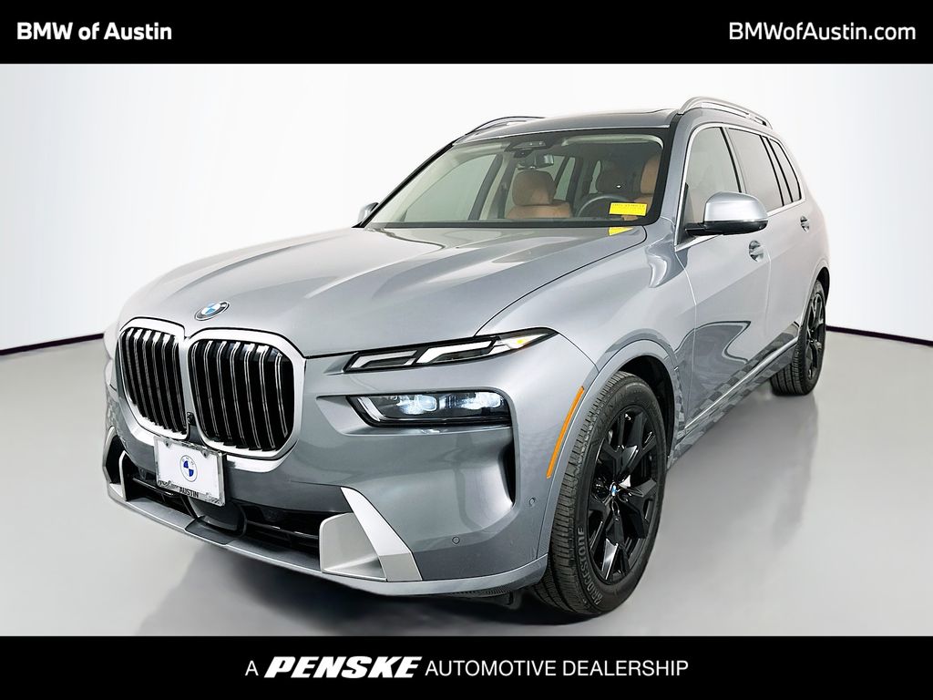 2024 BMW X7 40i's photo