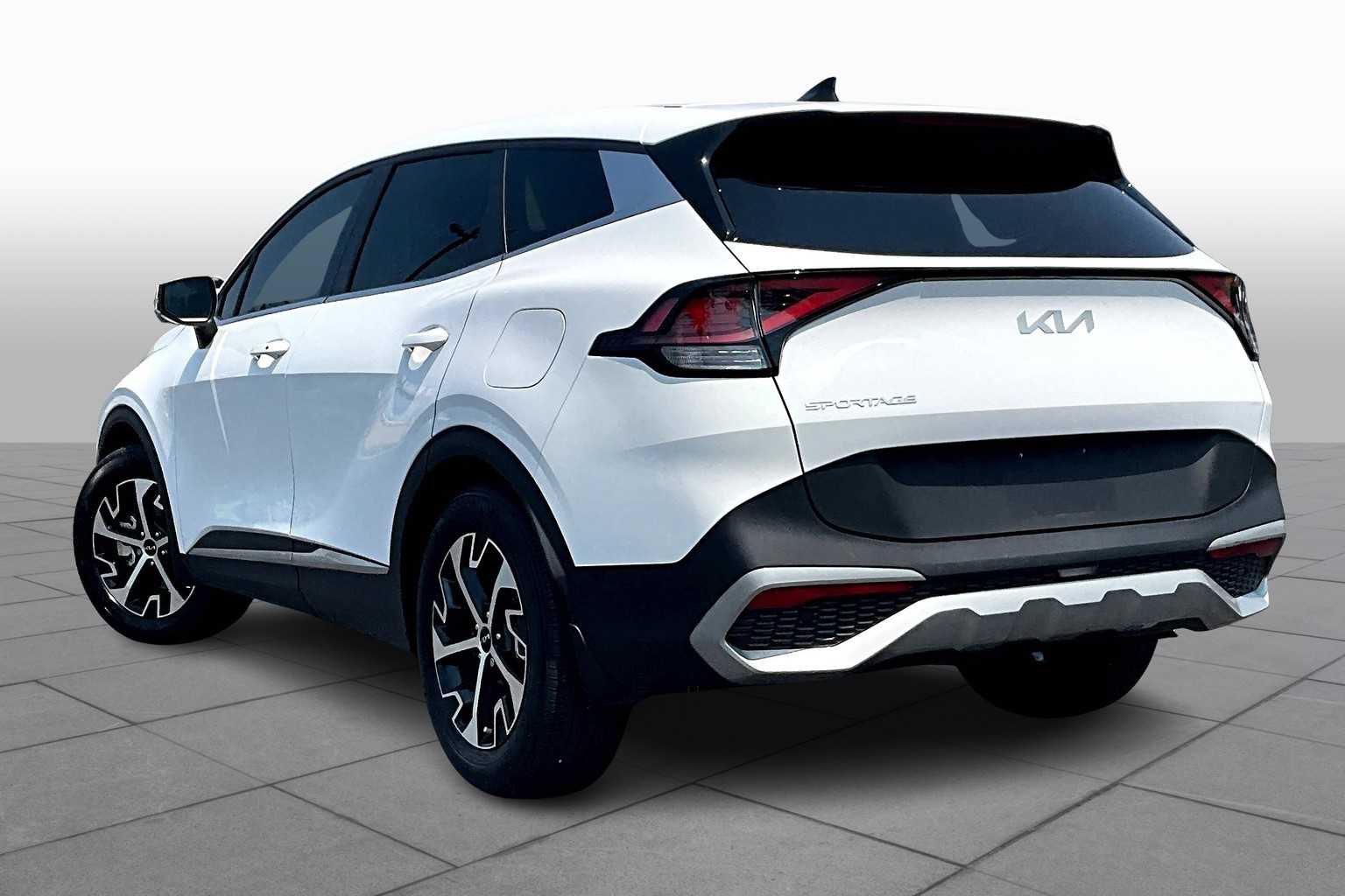 Image 10 of Pre-Owned 2023 2023 Kia Sportage EX With Navigation