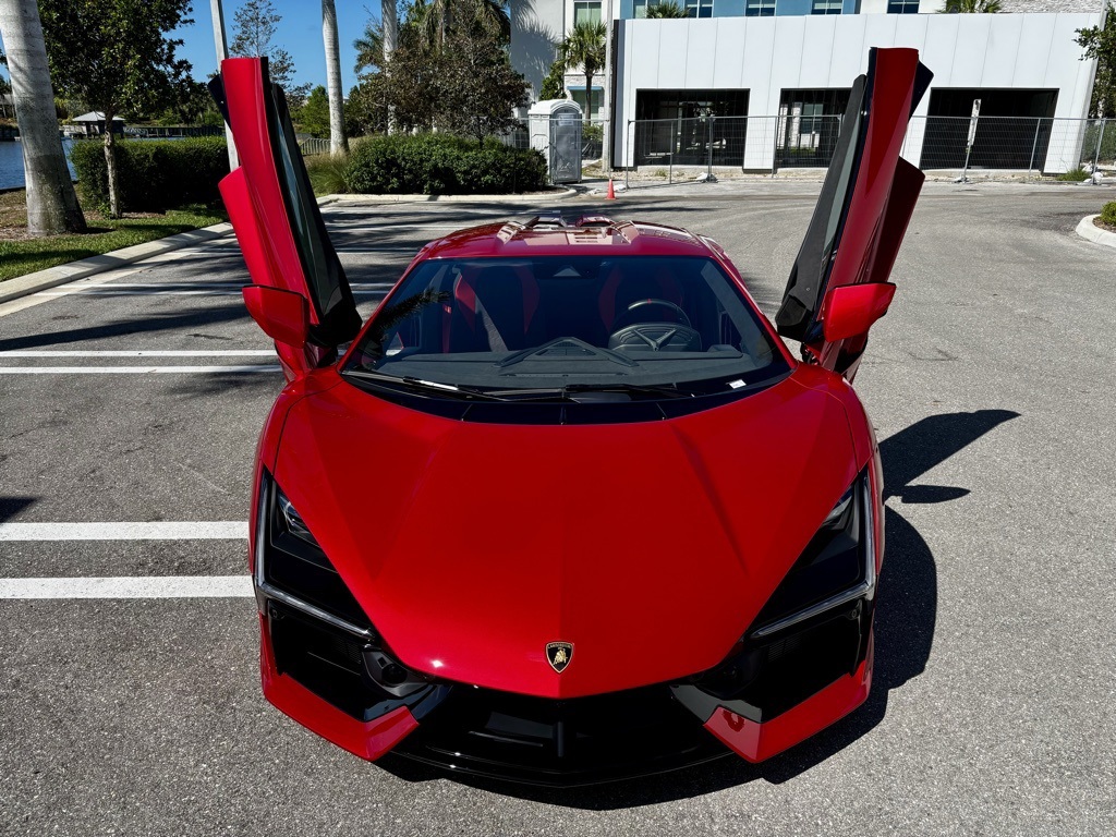 2025 Lamborghini Revuelto photo 26