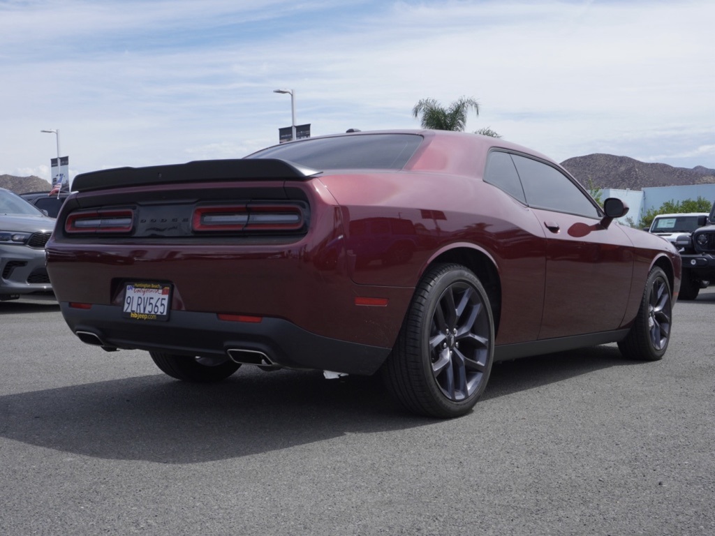 2023 Dodge Challenger SXT photo 2