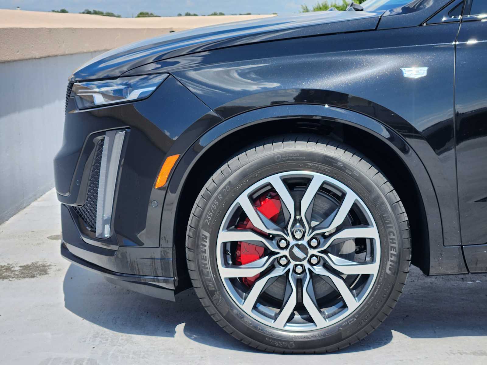 2025 Cadillac XT6 Sport photo 6