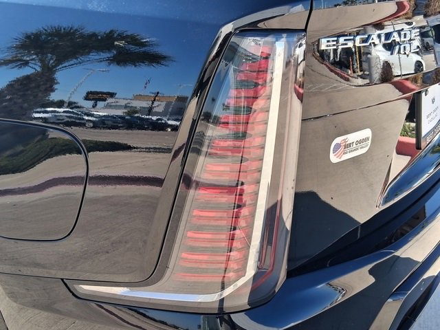 2026 Cadillac Escalade Sport photo 8