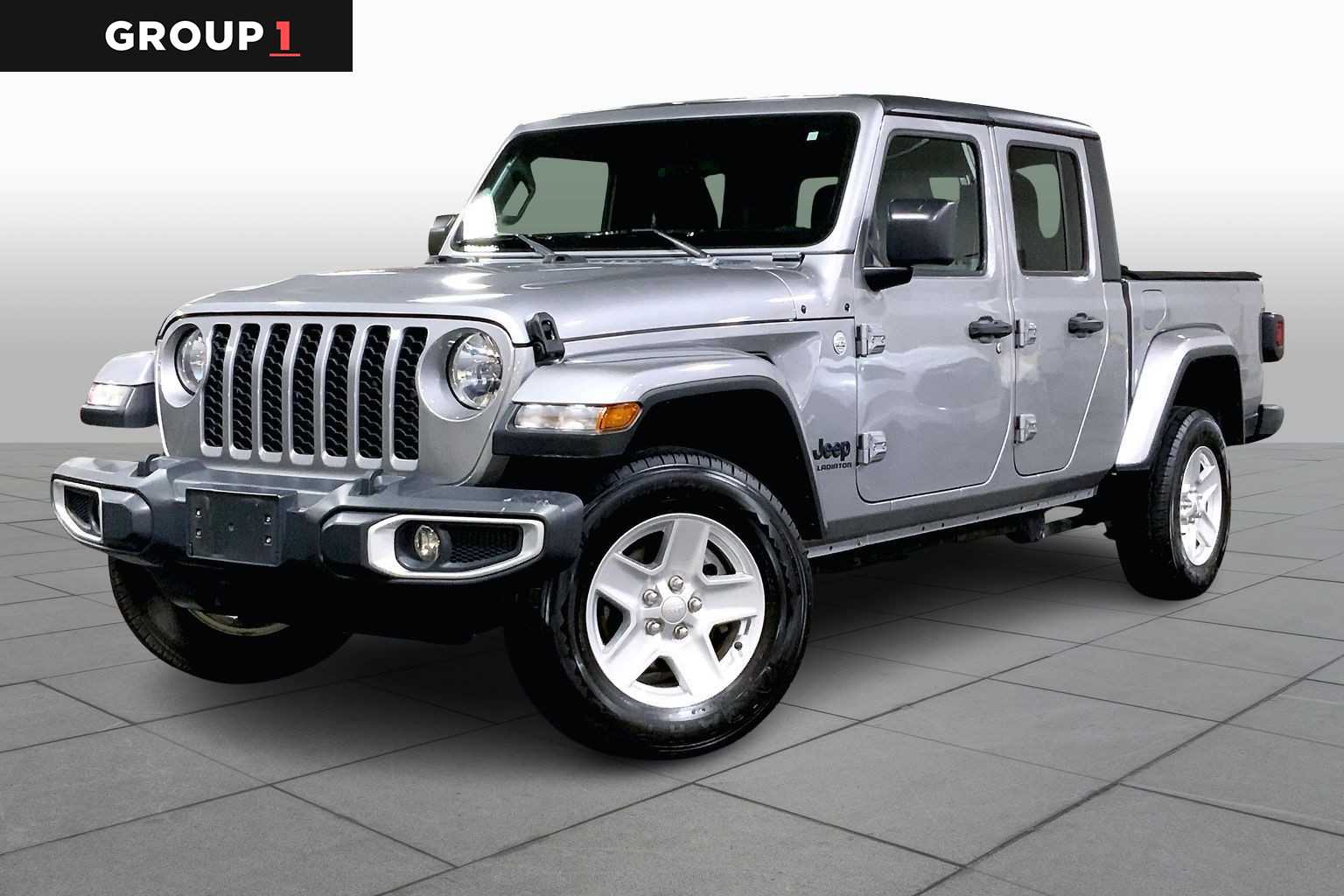 2021 Jeep Gladiator Sport S's photo